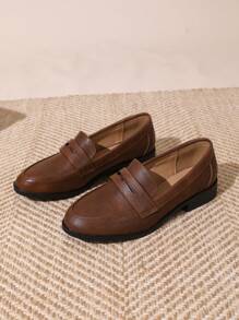 Zapatillas cómodas planas y con tacón bajo fáciles de poner para mujer, versátiles y de moda, ideales para conducir o en la oficina.