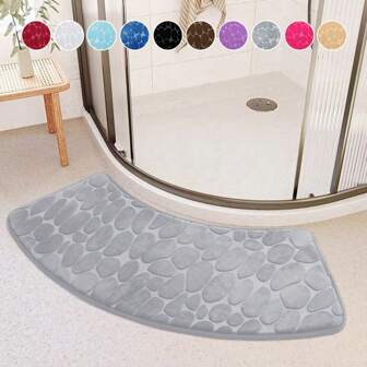 YIMEIS 1pc Flannel 3D Grey Pebble Embossed Fan-Shaped Bathroom Mat, Soft Non-Slip Quick Dry Arc Bathroom Mat, Household Bathroom Water Absorption Shower Carpet Bathroom Decorative Mat, Compliant With Arc Shower Room Design To Save Bathroom Space Bath Rug Outdoor Rug Door Mat Fall Decor Bathroom Accessories Back To School Entryway Decor
