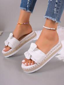 2024 New Design Women Woven Slippers: Simple And Fashionable Design, Overall Appearance Valentines - White - View 1