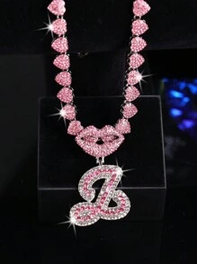 CVNANA قلادة سلسلة مربوطة مزخرفة مليئة بالألماس للرجال والنساء، قلادة حرف الهيب هوب لشفة الشفاه المزخرفة، هدية مجوهرات للفتيات.