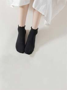 16 Pairs Black And White Simple And Sweet Daily Breathable Women Short Socks With Mushroom-Shaped Edge - Black and White - View 7