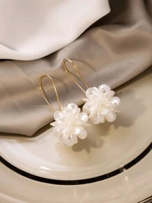 1 Pair Of Exaggerated Design Long Flower Ball Bride Earrings,High-Grade White Petal Geometric Ear Studs Light Luxury Style Ear Jewelry Halloween