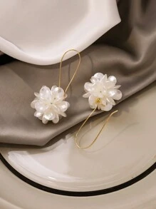 1 Pair Of Exaggerated Design Long Flower Ball Bride Earrings,High-Grade White Petal Geometric Ear Studs Light Luxury Style Ear Jewelry Halloween
