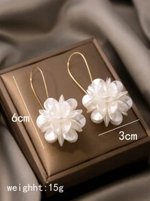 1 Pair Of Exaggerated Design Long Flower Ball Bride Earrings,High-Grade White Petal Geometric Ear Studs Light Luxury Style Ear Jewelry Halloween