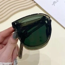 Bộ 4 cặp kính gọng tráng gương, càng kính có thể gập lại, kiểu dáng đơn giản, phối màu mới, nhỏ gọn và dễ cất giữ, thiết kế trung tính, gọng kính hình đinh tán cổ điển, mang đến vẻ thanh lịch và nữ tính, kính thời trang, phụ kiện đi biển, kính râm. - Nhiều màu - Xem 3