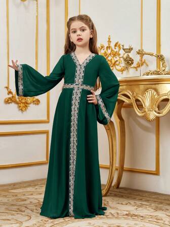 Tween Girl Flare Sleeve Patchwork Band & Chiffong Festklänning, V-ringad Långärmad Color Block Stickad Klänning med Spetsdekoration