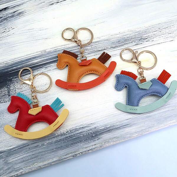 1 Piece/4 Pieces Leather Key Chains With Women Pendant, Cartoon Horse Swaying Key Chains, Creative Wealth Horse Pendant, Cute Animal Accessories, Decorations, Gifts, Bag Decorations, Cute Little Horse Key Chains - Soft Brown Faux Leather, Suitable For Mother's Day And Father's Day Gifts, Car Key Accessories, Bag Decorations