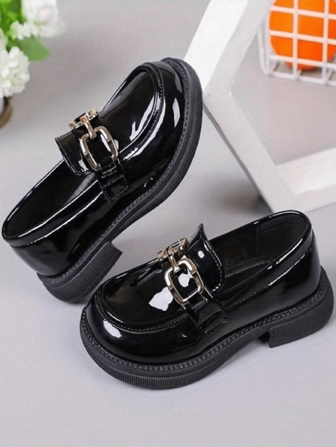 一對兒童平底鞋，兒童皮質懶人鞋，2024年春秋新款男女鞋，女童瑪莉珍鞋