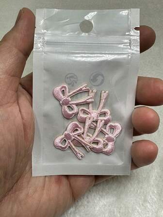 aprille 5入組自粘卡通迷你紅粉色刺繡蝴蝶結貼布，適用於兒童服裝鞋子T恤裙裝熨斗貼布