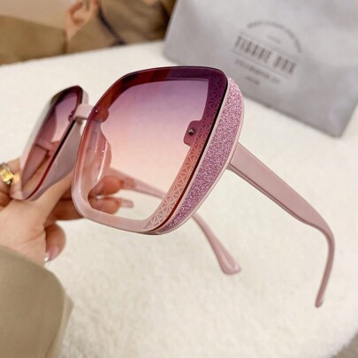 LiMiaoMiao 1pc Ladies Oversized Square Fashion Glasses Y2K Novelty Travel Party Dress Accessory Beach Accessories For Women Glasses Shades Basics Fall Winter Women Outfits Clothes Business Casual Gifts Valentine's Day Valentines For Summer Beach Vacation,Outdoor,Travel