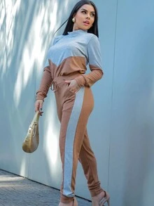 Women Sweatshirts - 米色 - 查看 1