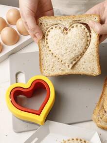 1 Piece Stainless Steel Sandwich Cutter, Round/Heart-Shaped/Square/Dinosaur Pattern Pocket Sandwich Bread Making Tool - Multicolor - View 4
