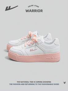 WARRIOR 1 双运动白色女式平底滑板鞋，夏季透气，前系带低帮户外步行运动白鞋