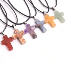 1 Stück natürlicher Stein Rosenquarz Kreuz-Anhänger Halskette Healing Energy Schmuck für Frauen Mädchen, glückliches und liebevolles Geschenk