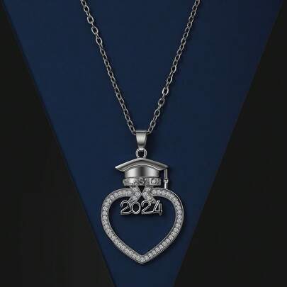 قلادة بتعليقة قبعة التخرج وبطاقة ومصنوعة من الفولاذ المقاوم للصدأ كهدية مجوهرات تخرج