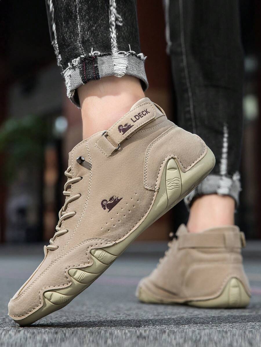 Männer handgemachte Klettverschluss-Sneaker, rutschfeste atmungsaktive Stiefel