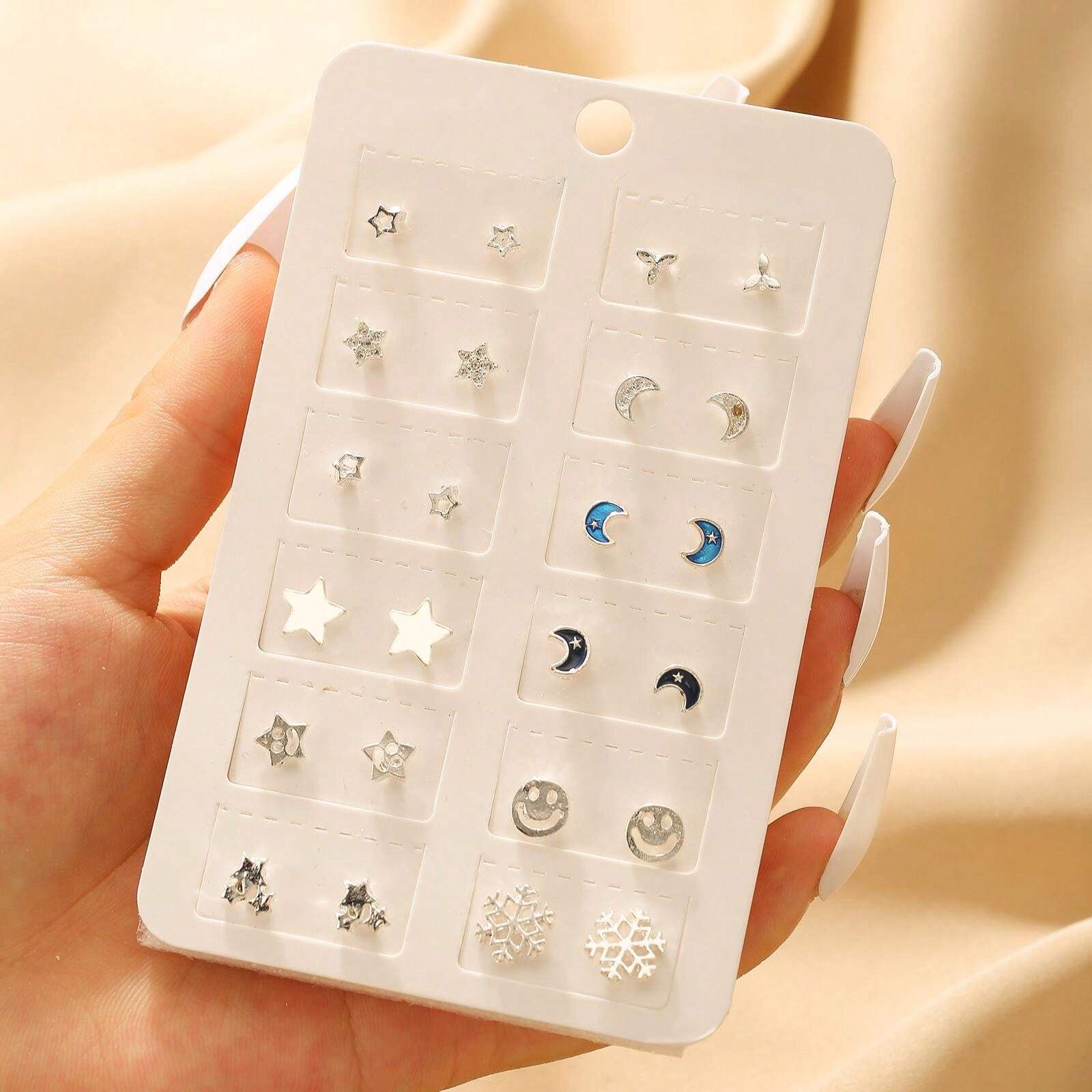 RINTOLER 12 Pairs Assorted Minimalist Snowflake, Pentagram, Smiling