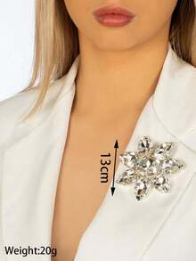 White Flower Shaped Rhinestone Brooch & Silver Tone Crystal Brooch With Sparkling Gemstones & Secure Clasp - White - View 3