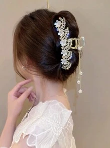 1 chiếc kẹp tóc hình hoa hồng đỏ kiểu Trung Quốc đính đá lấp lánh, có tua rua, dành cho nữ, thích hợp cho sử dụng hàng ngày, dự tiệc, đám cưới, tiệc chiêu đãi, váy sườn xám và kiểu tóc cô dâu, kẹp tóc hoa ngày Valentine, phụ kiện tóc, kẹp càng cua, kẹp hàm, kẹp tóc cầm tay, kẹp tóc mùa thu đông cho trang phục đi nghỉ mát, kẹp tóc mùa hè cho nữ. - Nhiều màu - Xem 4