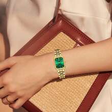 YaLaLuSi 1 New Compact Vintage-Style Women's Quartz Watch Square Scratch-Resistant Dial Premium-Feel Lightweight Strap Striped Hour Markers Analog Display Versatile For Daily Wear Business Commutes, School, Gatherings