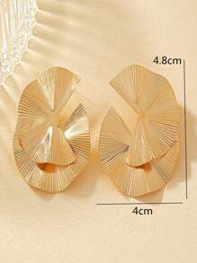 1 Pair Of Alloy And Asymmetrical Geometry Fan-Shaped Gold Ear Studs Suitable For Women Party Wear - Gold - View 3
