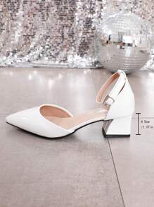 Escarpins blancs à talons hauts pour femmes, sandales à talons épais. Chaussures élégantes et confortables pour dames avec bout pointu et talon moyen. Mules, sandales compensées, à brides, à bout fermé. Printemps/Été