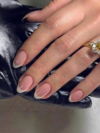 24pcs Short Classic French Style White Tip False Nails Short Round Simple Fake Nails + 1pc Jelly Glue + 1pc Nail File Press On Nails Nail Supplies