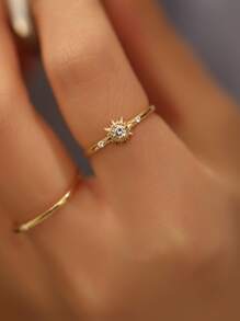 A Simple And Luxurious S925 Sterling Silver Ring, Decorated With A Zirconia Sunflower Shape, Suitable For Ladies To Wear Daily. Valentines