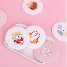3PCS Mini espejos de maquillaje portátiles y adorables, espejos de mano, adecuados para estudiantes como espejo pequeño (patrón enviado al azar) - Blanco - Ver 2