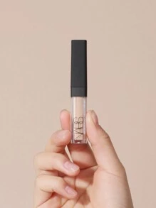 Nars 【迷你装】光采柔滑遮瑕膏 1.4ml 香草味，多效配方，即刻遮盖瑕疵，淡化黑眼圈和疲劳痕迹。光扩散矿物粉末减少细纹和皱纹的出现。 - #VANILLA 1.4ml - 查看 4