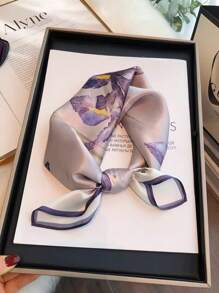 1入組女性天然100％桑蠶絲時尚頭巾，20.87英寸，多功能髮箍，頸巾，袋子配件，親膚透氣的圍巾，簡單高端印花，保暖和防曬，適合所有季節。 - 紫色花 - 查看 1