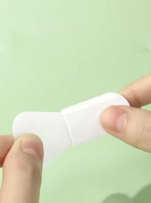 1pc Mini Portable Silicone Face Mask Brush, Non-Slip & Compact - White - View 3