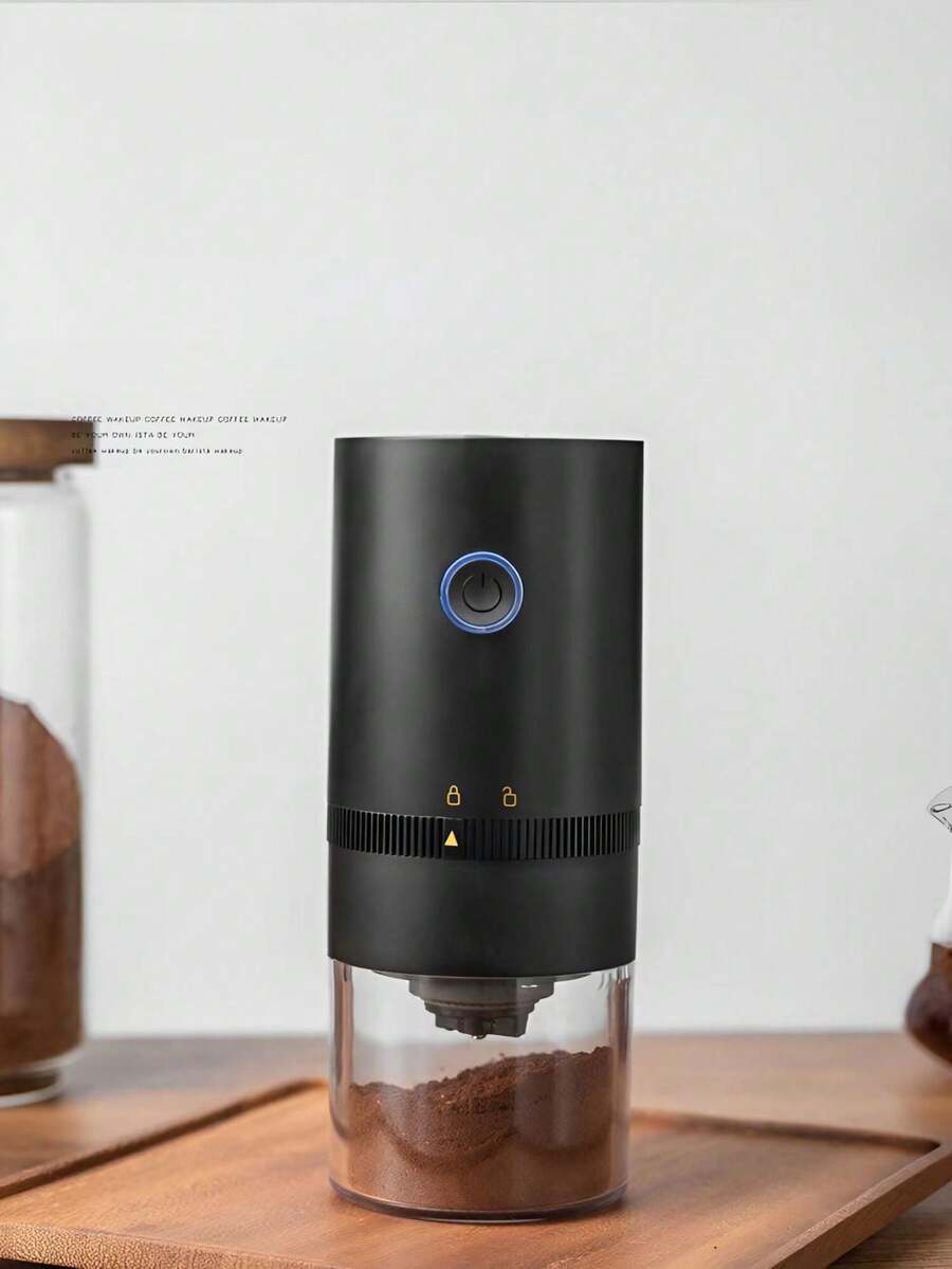 攜帶式電動咖啡機，迷你電動咖啡豆研磨機，USB供電，可製作3-5杯咖啡。