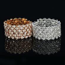 1 pieza de brazalete abierto de 5 capas con estilo europeo y americano de moda con diamantes de imitación blancos y brillantes, joyería digna de boda para mujeres adecuada para actuaciones en el escenario