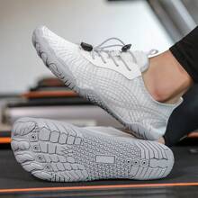 1 Paire de chaussures de sport pour femmes à séchage rapide, à lacets, blanches avec motif géométrique, semelle en caoutchouc, basse, pour la natation en plein air à la plage, chaussures de sport aquatique pieds nus.