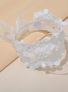 婴儿柔软透气镂空白色花朵蕾丝宽头带发饰爱心情人节 - 白色 - 查看 2
