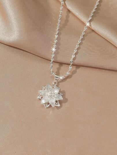 1pc Glamour Silver Rhinestone Lily Flower Necklace
