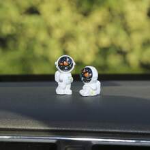 2pcs/1pc Creative Micro Landscape Astronaut Decoration, Cute Cartoon Astronaut Car Ornament, Realistic Astronaut Miniature Figurine For Home Office Decor, Student Gift, Great For Halloween, And Fall Decorations Birthday