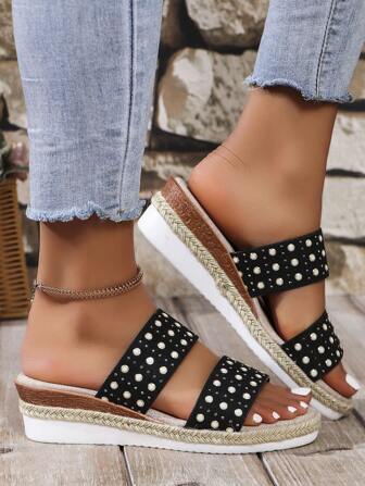 Women's 2024 Summer Slippers With Slope Heels, Thick Soles,  Ropes, Embellished With Rhinestones And With Durable Sheepskin Padding