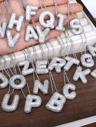 A-Z 锆石字母吊坠项链，男女皆宜的朋克风字母项链，不锈钢时尚嘻哈饰品