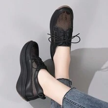 Middle-Aged Women Summer Hollow Mesh Breathable Mesh Shoes, Large Size Slip-Resistant, Thick-Soled Sandals For Outdoor, Black