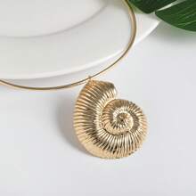 1pc Exaggerated Unique Spiral Metallic Necklace, Perfect For Beach Vacation And Party