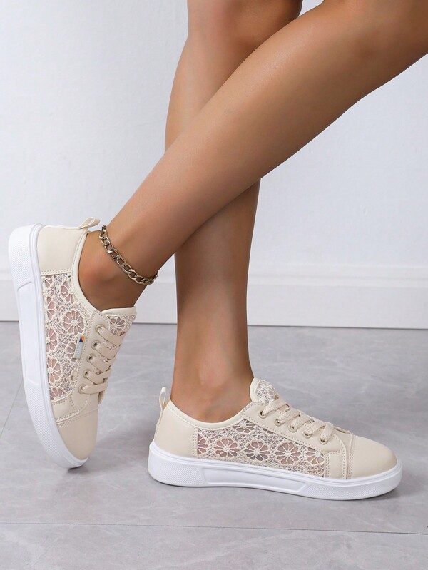 أحذية رياضية كاجوال للنساء، خفيفة الوزن وسهلة الحركة للارتداء خارج المنزل، بلون بيج مزودة برباط تنفس، أحذية كاجوال متعددة الاستخدامات للتزلج، أحذية مسطحة خفيفة وقابلة للتنفس، أحذية مناسبة للمكتب والتنقل اليومي وممارسة الرياضة والتدريب، أحذية صيفية أنيقة وجذابة وقابلة للتنفس