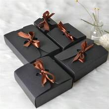 10 pezzi Nuovi scatole di carta Kraft per cioccolatini, portatili, per cottura, a forma di cuore, scatole d'amore con nastri, pieghevoli, scatole per caramelle da matrimonio, bomboniere universali, buste per feste, Natale - Marrone(10 pezzi) - Visualizzare 9