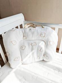 Um Urso Bebê Cama-em-Cama em Seda de Gelo Legal e Bonita, Estilo Simples, Adequado para o Uso de Verão