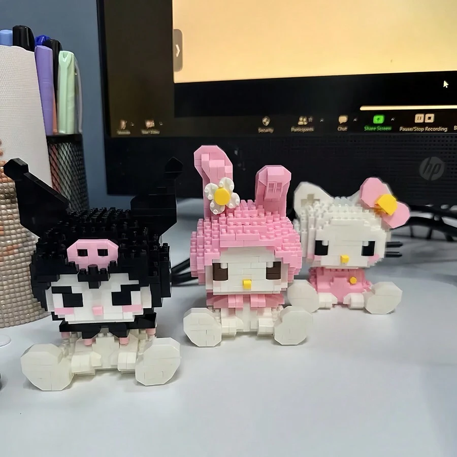 Sanrio Cute Building Blocks Kawaii Melody Cartoon Building Blocks Assembly Toys Birthday Puzzle Doll Gift Decoration Assembly Small Ornaments Desktop Ornaments Decorations (Plug And Insert Building Blocks)