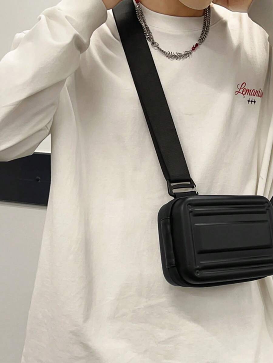 男士胸包单肩小背包休闲斜挎包摩托车包运动腰包骑行包单肩包侧包交叉包工作周末暑假假期大容量随身携带实用黑色礼物个性礼物男士男朋友爸爸丈夫 - 黑色 - 查看 1