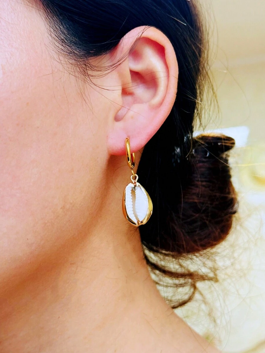 1 Pair Of Ocean Beach Style Conch Earrings Suitable For Women In Spring And Summer - Gold - View 1