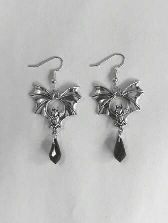 One Pair Gothic Punk Style Black Crystal Bat Earrings, Suitable For Women Daily Wear