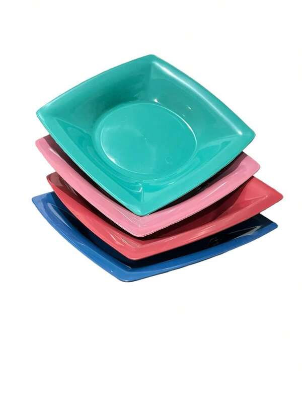 kit com 04 Canecas e 04 Pratos de Plástico Cores Sortidas Sucos e Refeições Macarronada e Feijoada